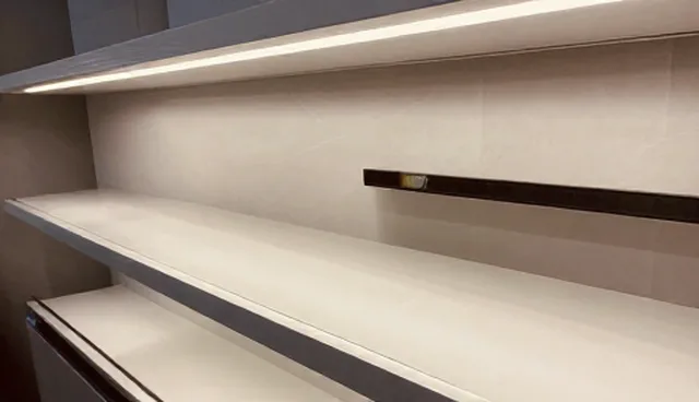 合规操作中性能表现与适用条件的平衡分析
